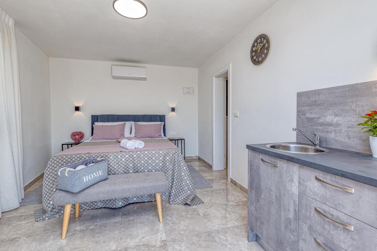 Rooms Nilda Musalez Екстер'єр фото