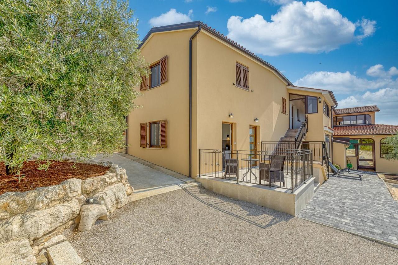 Rooms Nilda Musalez Екстер'єр фото