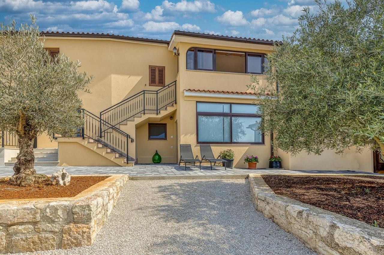 Rooms Nilda Musalez Екстер'єр фото