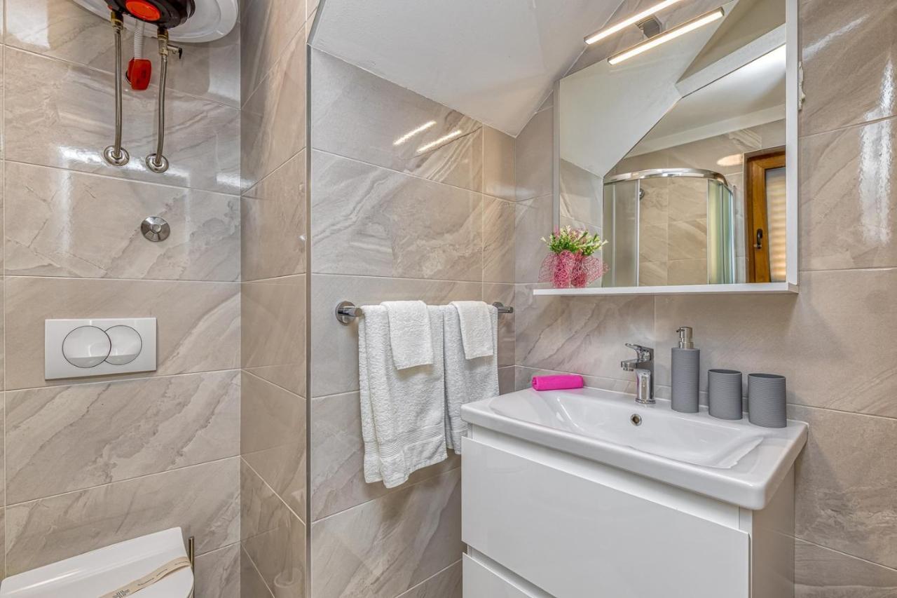 Rooms Nilda Musalez Екстер'єр фото
